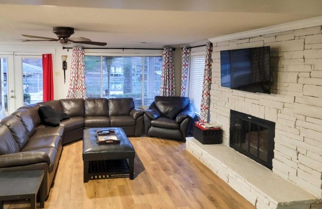 Lake Hamilton Home 8 Mi to Oaklawn Racing Resort!