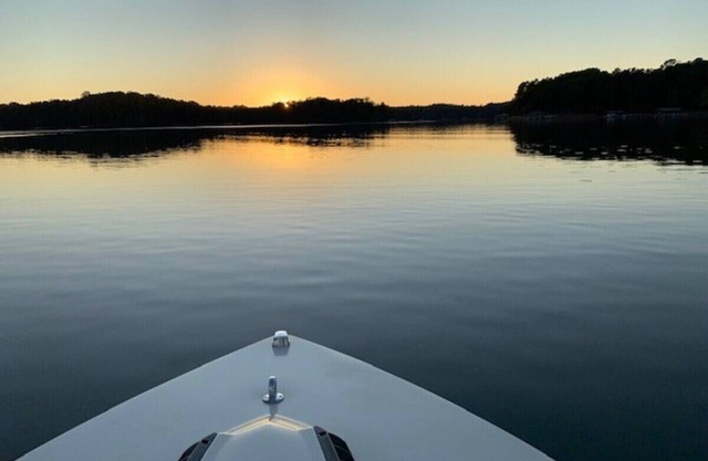 Lake Hartwell - House w/dock, screened in porch and firepit
