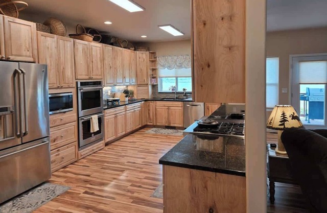 Lake Helena Lookout 4 Bedroom Home