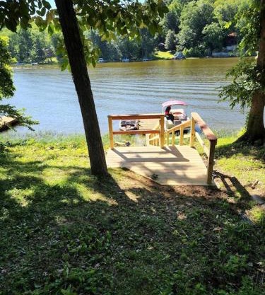Lake Malone ky Lake shore home right on water with private boat dock, A Shore Thing