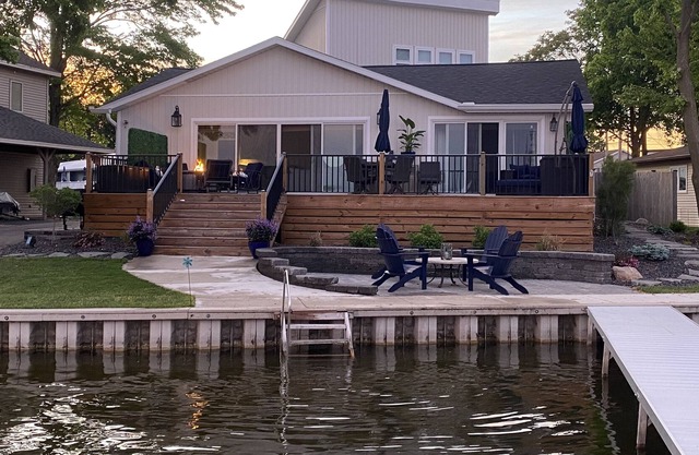 Lake Manitou Lake House, Sleeps 10, 4 Bedrooms, 3 full baths, Bring your Boat!