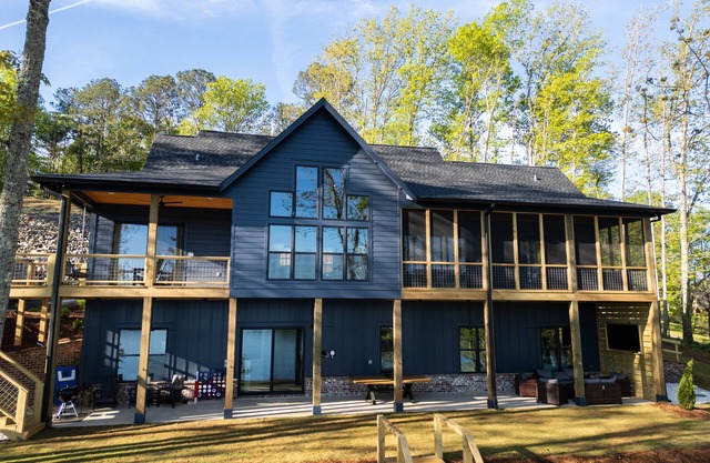 Lake Martin Luxury - The BEST Group Lake House! - 6 Bedrooms - Arcade - Dock