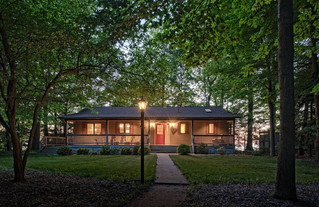 Lake Michigan Home With Private Beach! Sleeps 8.