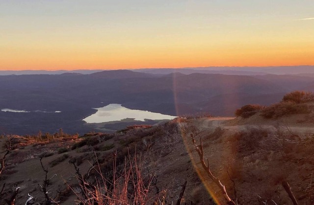 Lake Pillsbury, Hull Mt.Cabin 2BR1Ba w/deck