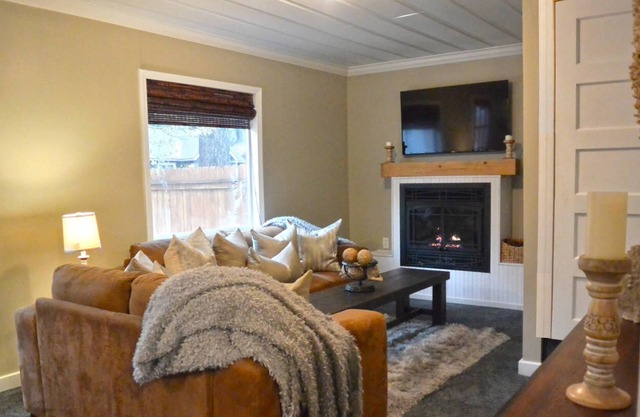 ~Lake Tahoe Cottage by-Heavenly-ski-Resort~ *There’s Snow*