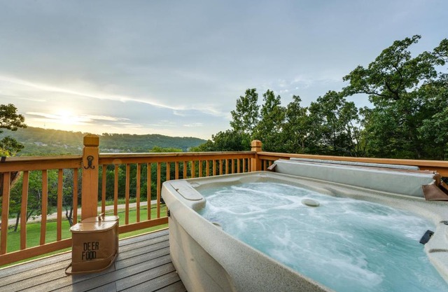Lake-View Home in Blue Eye with Hot Tub and Fire Pit!
