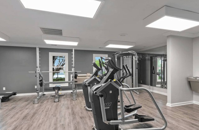 LakeCastleton 2BD/1BA 3