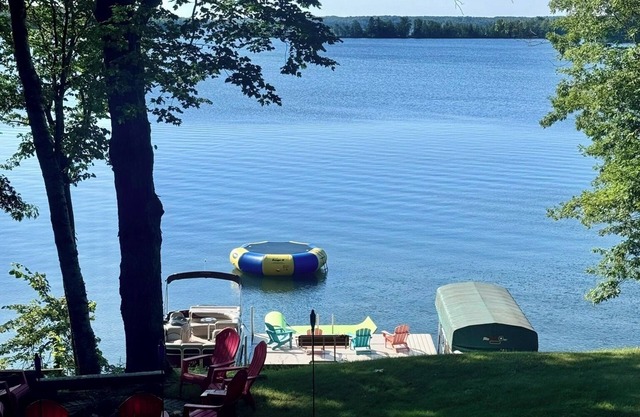 Lakefront Cabin on Long Lake – 3BR w/Dock, Kayaks, Games & VIEWS!