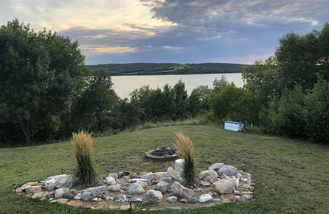 Lakefront get away & Waterfowl hunters paradise -dog friendly