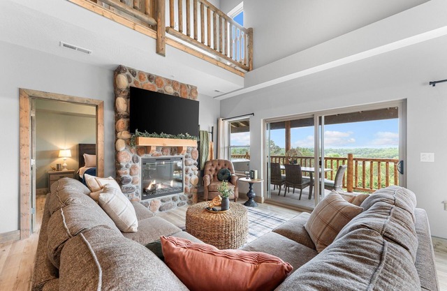 Lakefront Haven with Hot Tub and Gym