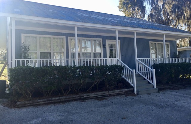 Lakefront Home on Little Lake Harris in beautiful Howey In The Hills, Florida.