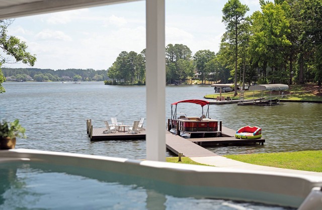 Lakefront Lux: Spa, Dock, Game Room, Fire Pit, Boat Rental, Pet Friendly