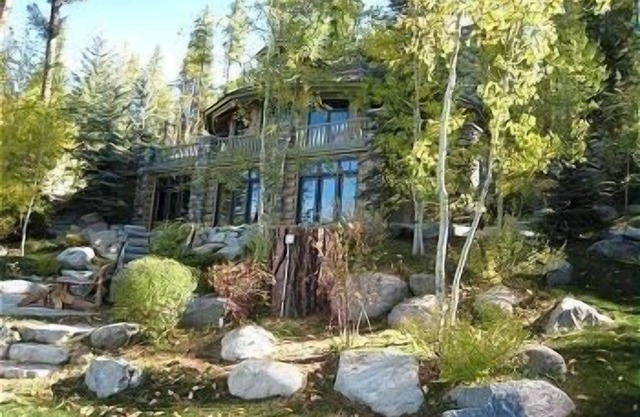 Lakefront Luxury Log Cabin on Payette Lake – Private Dock