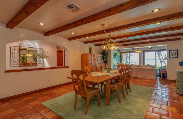 Lakefront Sunsets & Designer Interiors