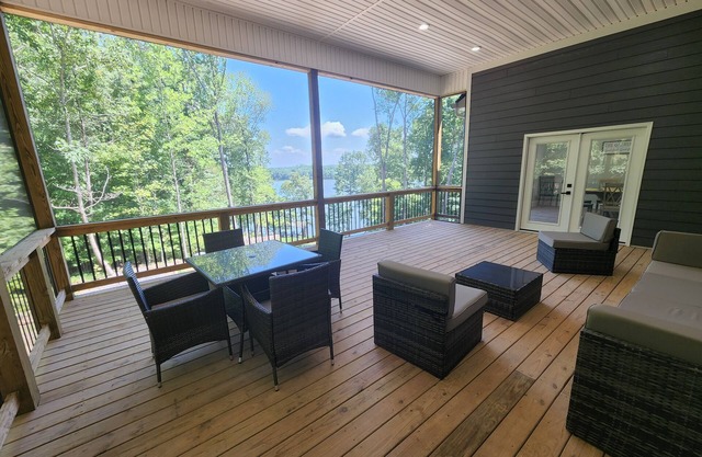 Lakehouse on Lake Barkley