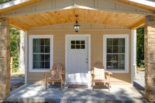 Lakeside Cabin with Kayaks Near Cloudland Canyon!