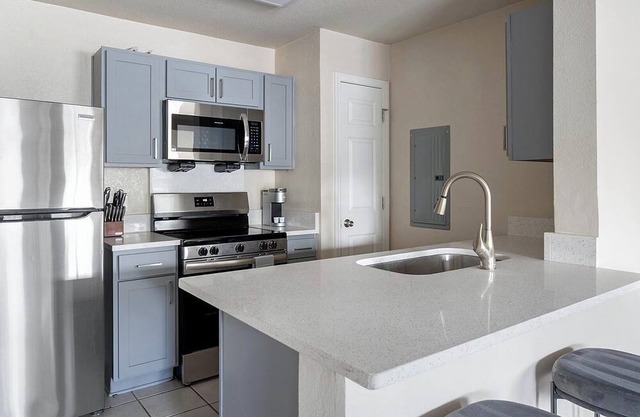 Landing | Amazing 2BD, Clubhouse, Game Room