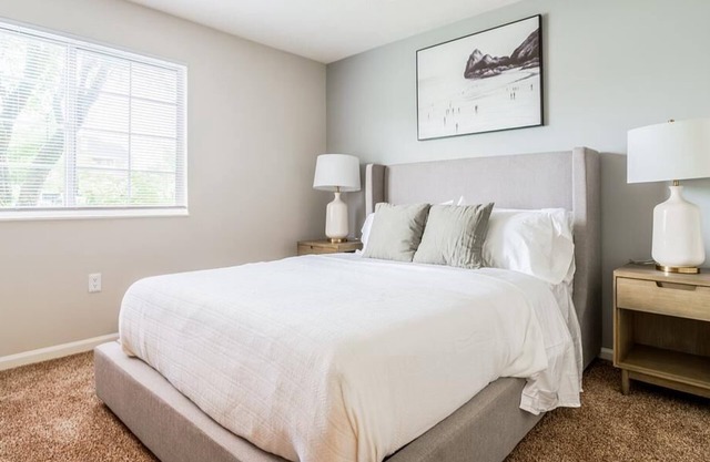 Landing at Eagle Chase - 2 Bedrooms in Eagle Creek