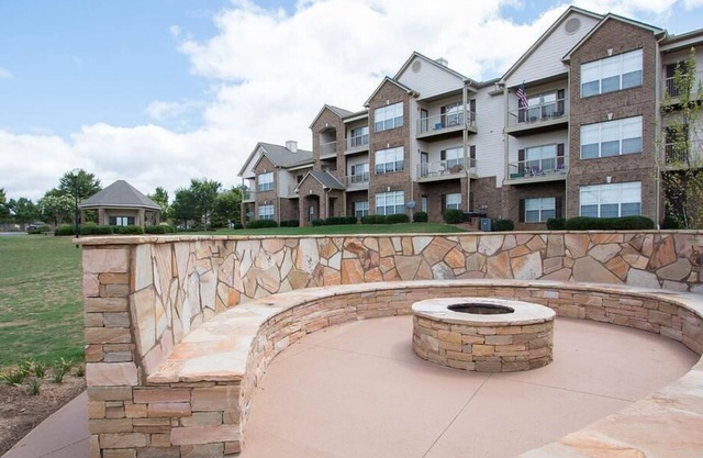 Landing at Elevate Greene - 1 Bedroom in Downtown Mc Donough