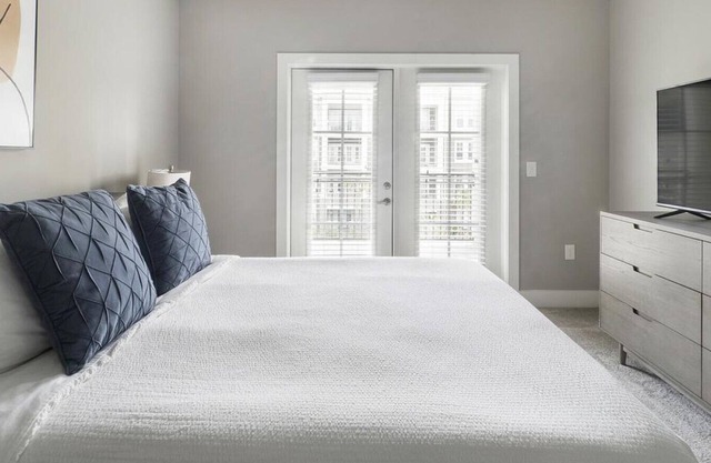 Landing at Heyward West Ashley - 1 Bedroom in West Ashley