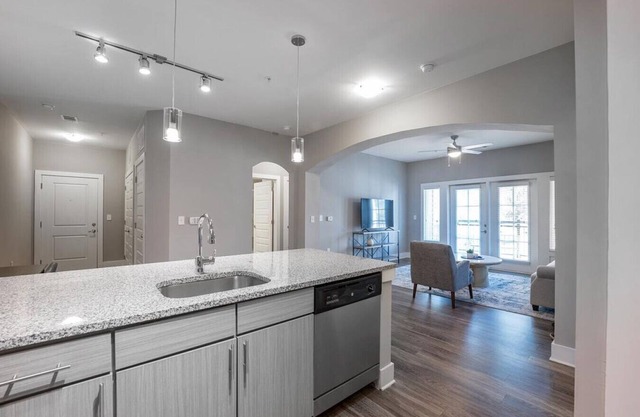 Landing at Heyward West Ashley - 2 Bedrooms in West Ashley