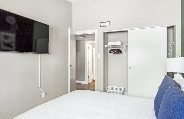 Landing at Parkway Flats - 2 Bedrooms in Downtown Longmont