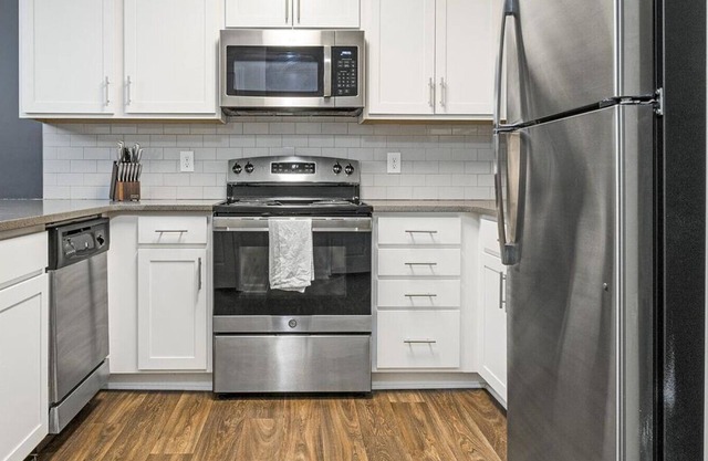 Landing at Retreat at Stonecrest - 1 Bedroom in Downtown Lithonia