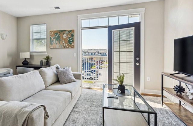 Landing at The District at Saxony II - 1 Bedroom in Saxony Village