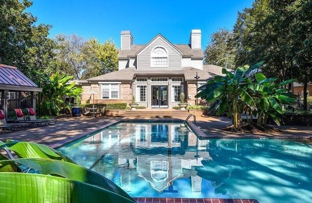 Landing at The Grove at Germantown - 1 Bedroom in Hunters Run