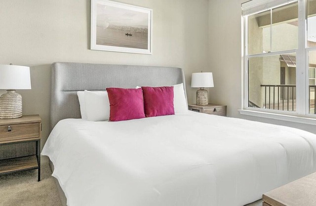 Landing at The View At Montecillo - 1 Bedroom in Northwest El Paso