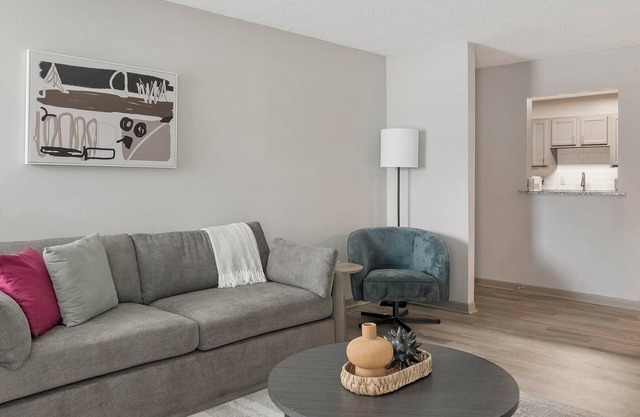 Landing | Beautiful 1BD, Clubhouse, Gym