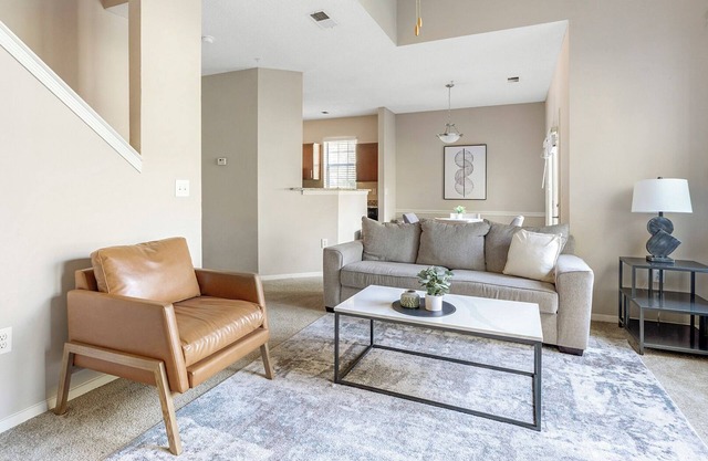 Landing | Beautiful 3BD, Tennis Court, Gym