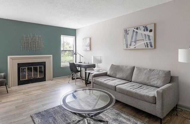 Landing | Modern 1BD, Pool, Gym