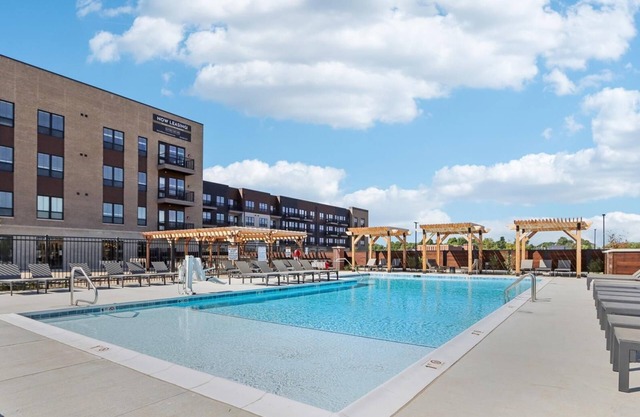 Landing | Stunning 1BD, Courtyard, Rooftop Lounge