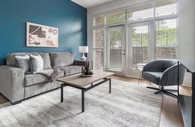 Landing | Stunning 2BD, Gym, Rooftop Lounge