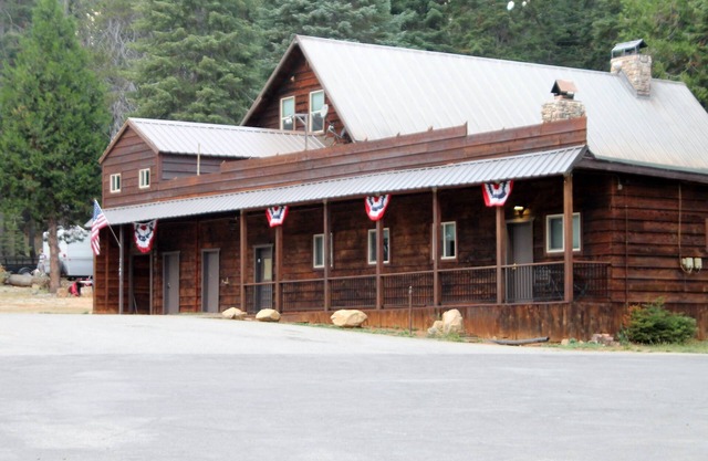 Laporte Lodge-Armstrong/Mathews Cabin for rent