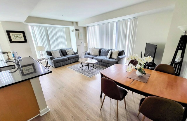 Large 2 Bed/2 Bath by MGH at Chalres River Park, Modern Bldg, Centrally Located