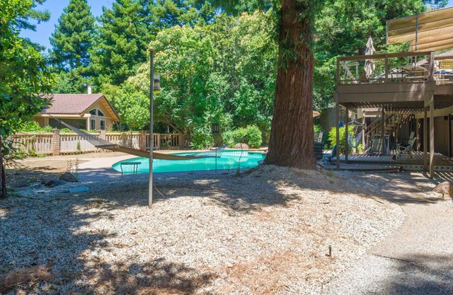 LARGE 5200SQFT UNIQUE HOME! HUGE POOL!! 30 days or more ONLY!