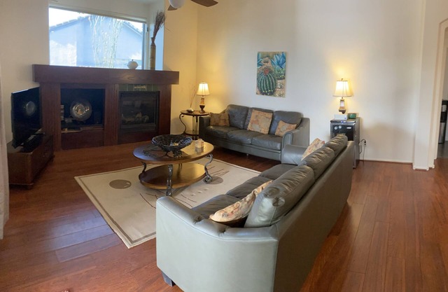 Large beautiful Quail Creek, Green Valley home