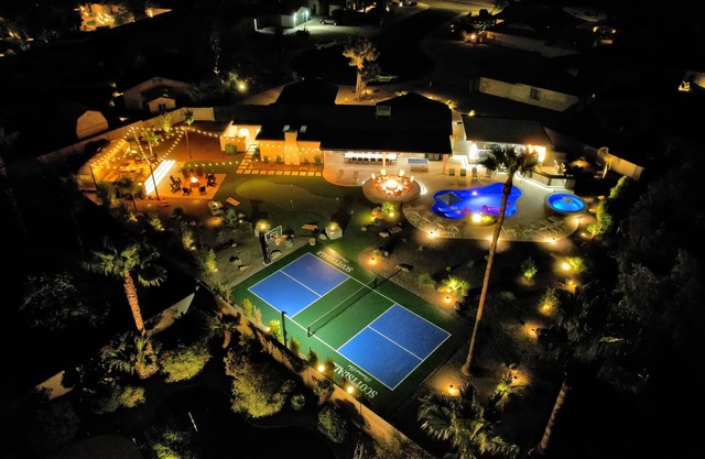 Large Groups Welcome! Newly Added Pickleball Court!n