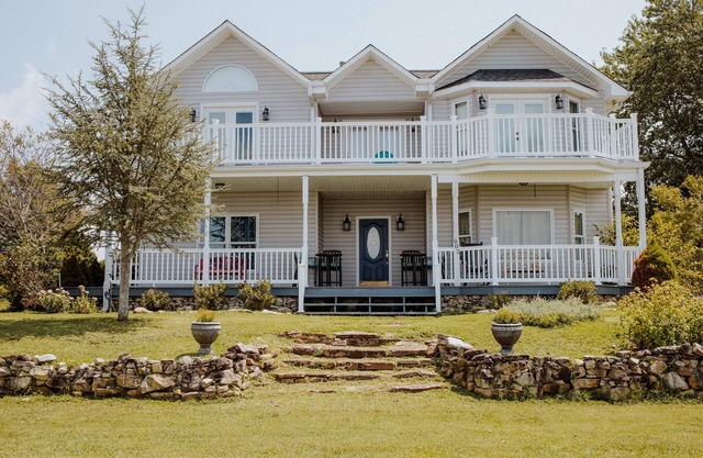Large Historical Alpine House near Chattanooga