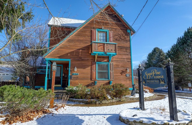 Large home near Holiday Valley, outdoor swimming pool & hot tub!