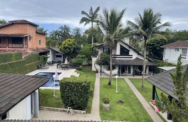 Large house in Barra do Una (1000m2) - 300m from the beach - Heated swimming pool