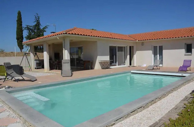 Large house with private pool in Latour-Bas-Elne