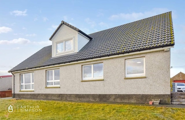 Large modern house in Burra
