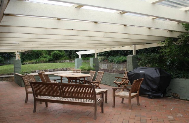 Large Mountain Home Adjoining National Park