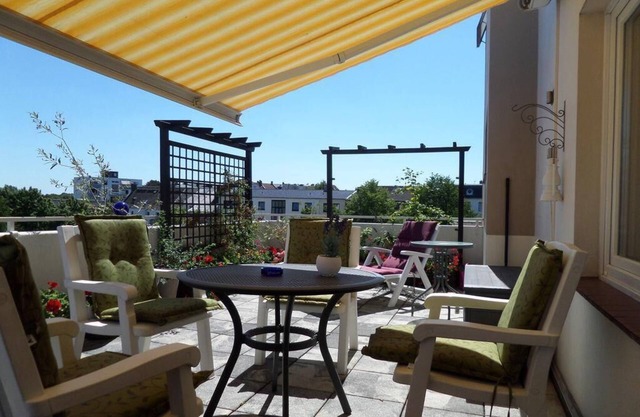 Large roof terrace - Sun-drenched apartment - Elevator available