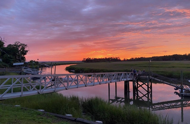 Large Rustic Home for Marine Graduation and Family Fishing