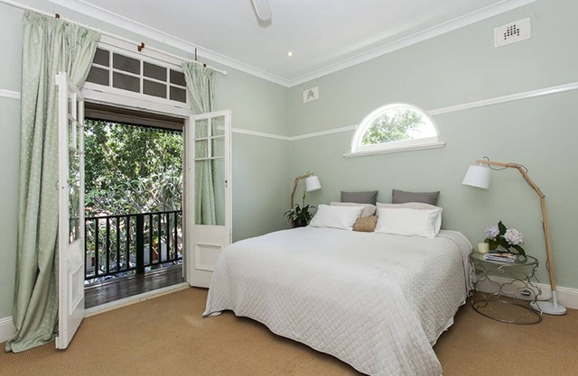 Large SunnyTerrace by Queens Park& Centennial Park