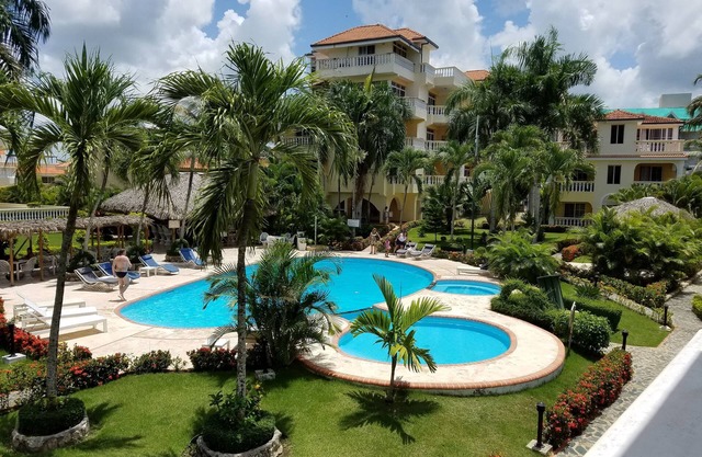 Las Palmeras I Mamajo & Riki